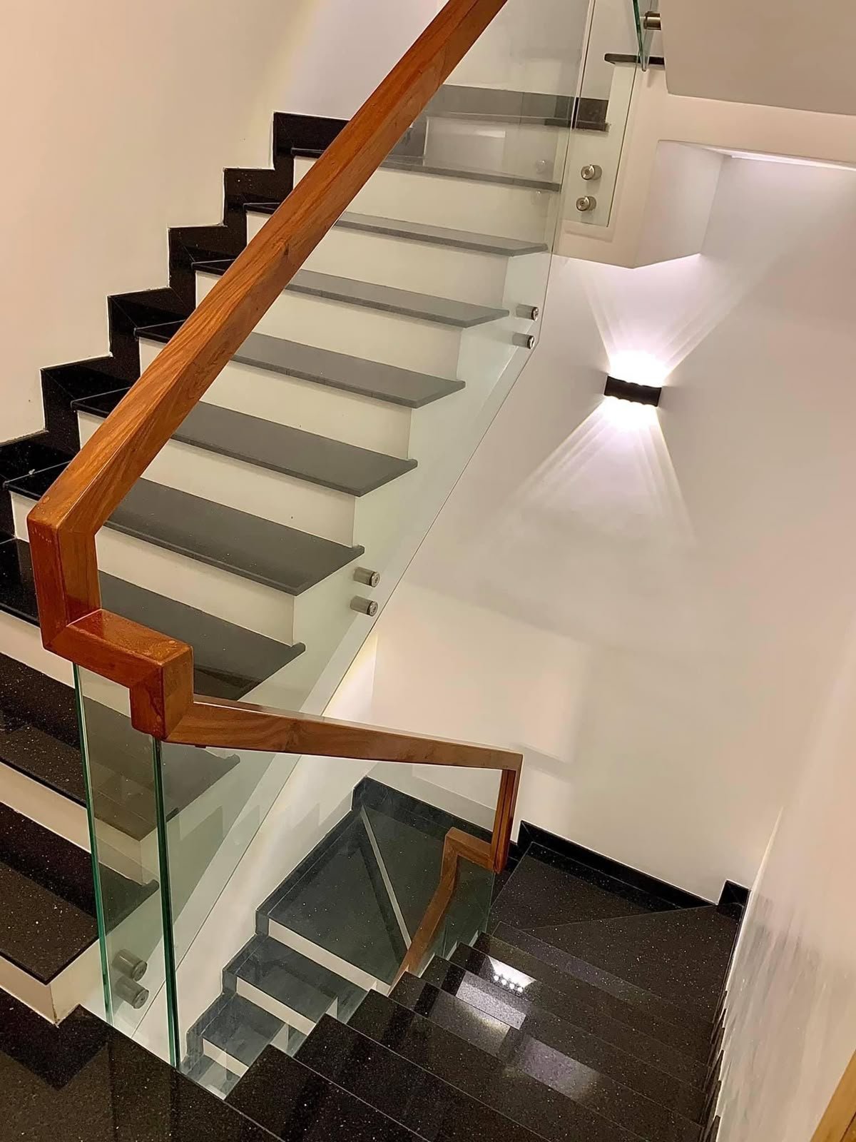 Wooden Railing 4