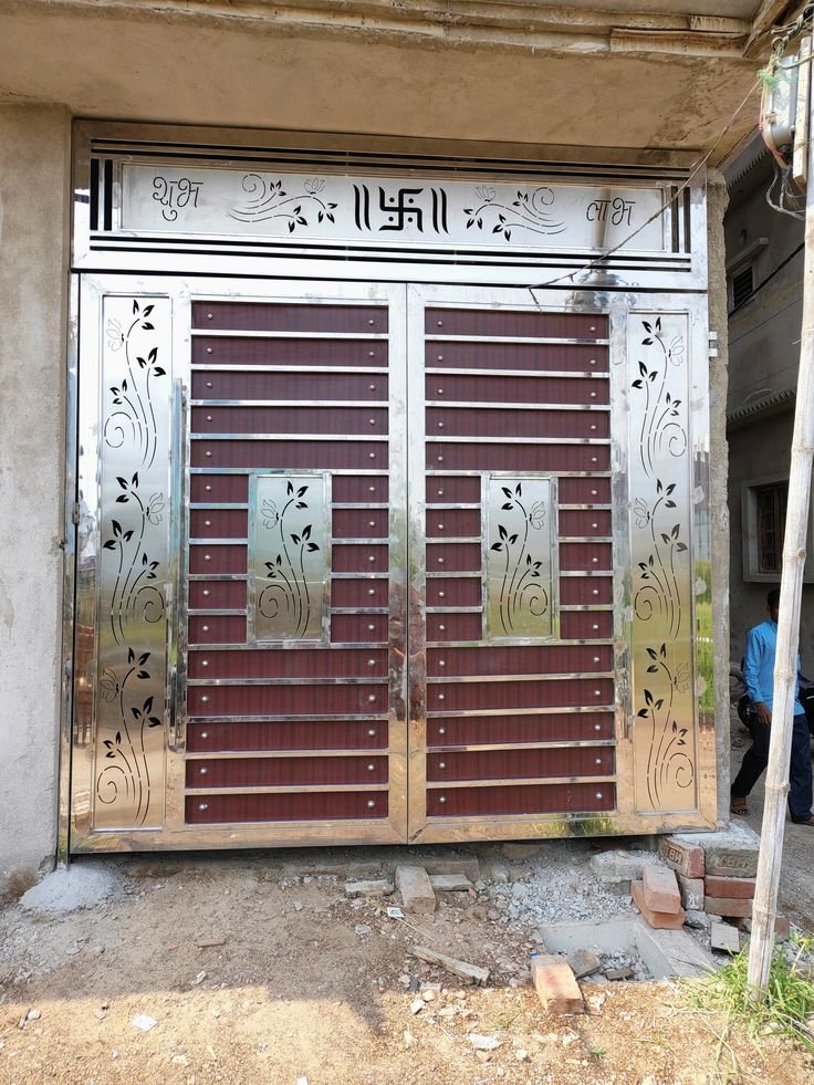 Main Gate 1