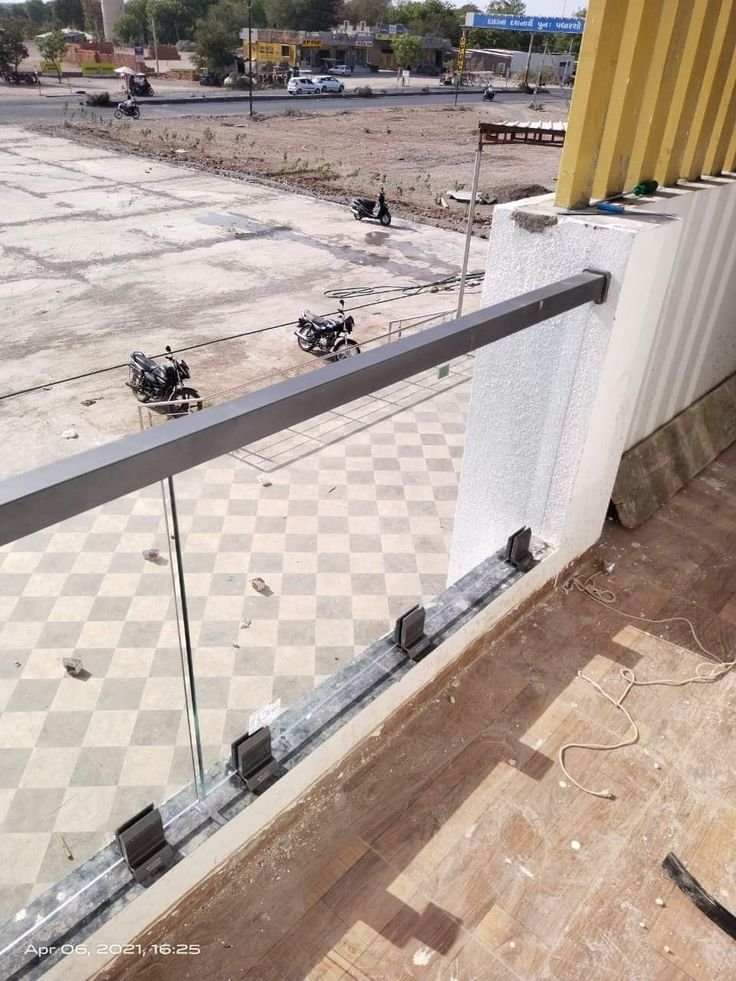 Aluminium Balcony & Railing 9