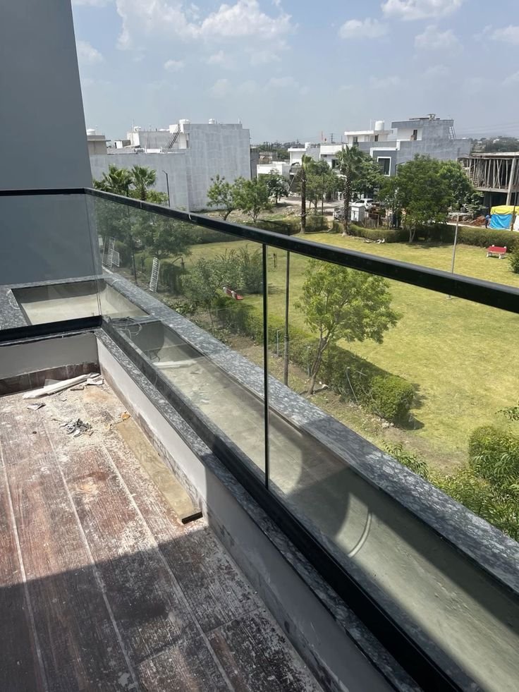 Aluminium Balcony & Railing 3
