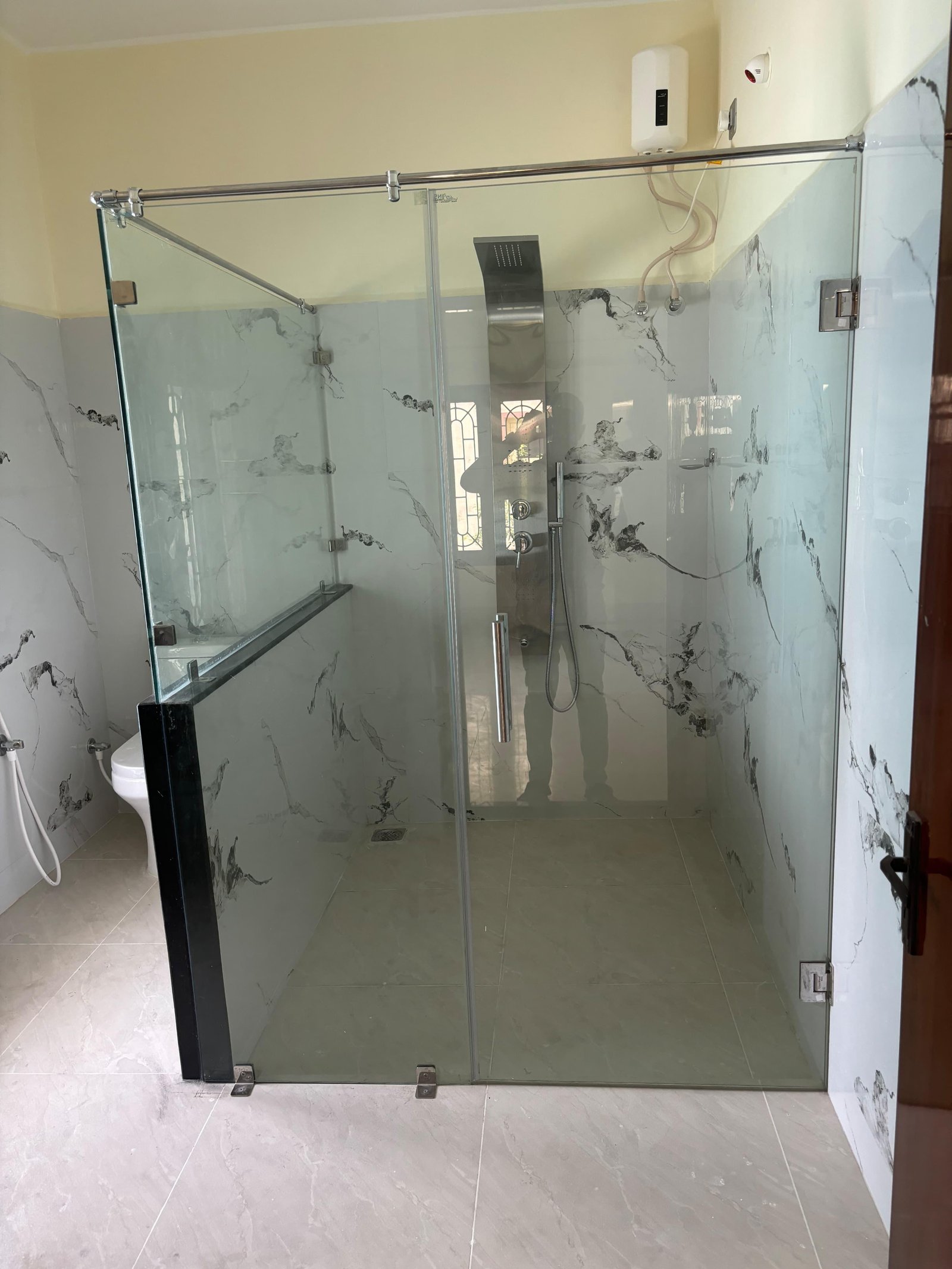 Bathroom & Shower & Profile Glass Partition 6